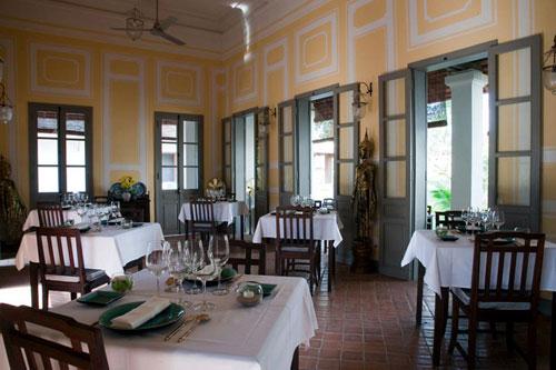 restaurant-Satri-House-asie-laos-Hoosta-magzine-paris restaurant-Satri-House-asie-laos-Hoosta-magzine-paris