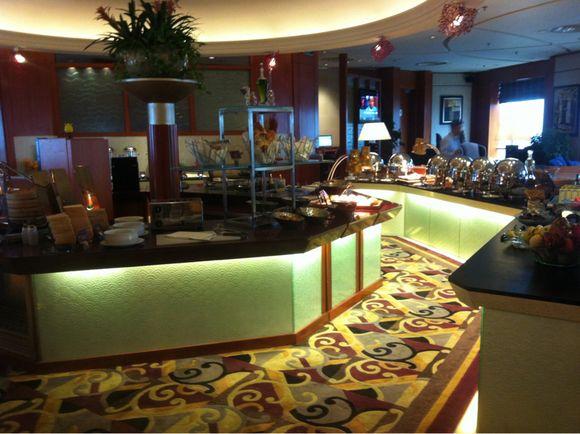 J'ai teste le club lounge au 27eme du Sheraton hongquiao J'ai teste le club lounge au 27eme du Sheraton hongquiao