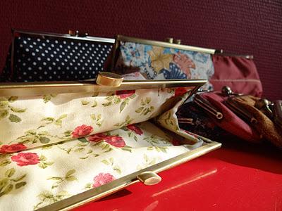 Qui n'a pas sa pochette ? Qui n'a pas sa pochette ?