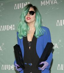 Lady GaGa : La moquerie, elle en fait une association !