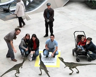 Quand des dinosaures s'invitent dans un centre commercial