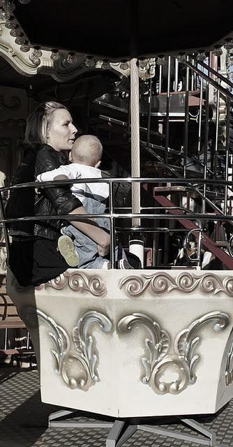 ROUGE ET GRIS. ROUGE ET GRIS.