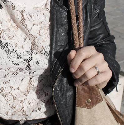 ROUGE ET GRIS. ROUGE ET GRIS.