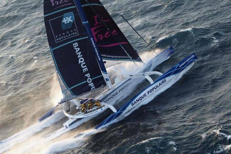 maxi-trimaran-banque-populaire Corum : chronométreur officiel du Trophée Jules Verne
