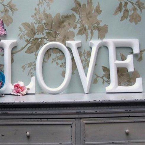 mot Love en decoration de mariage