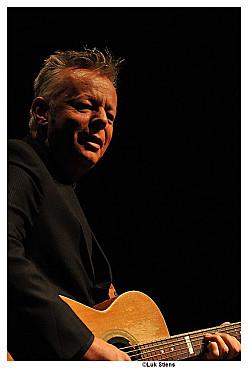Tommy Emmanuel - Jimmy Wahlsteen au Bozar, Bruxelles, le 8 novembre 2011 tommyemmanuel-398.jpg