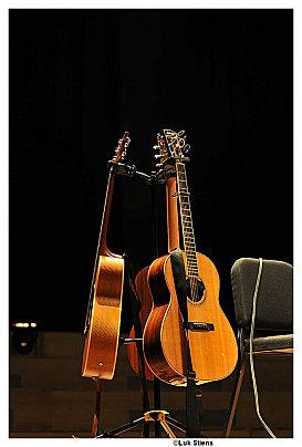 Tommy Emmanuel - Jimmy Wahlsteen au Bozar, Bruxelles, le 8 novembre 2011 tommyemmanuel-004.jpg