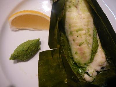 Poisson cuit à la vapeur en feuilles de bananiers – Fish steamed in banana leaves - Patra ni Macchi
