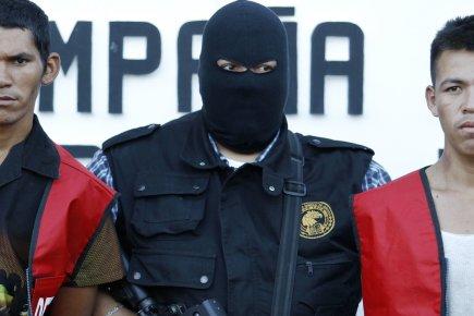 Mexique, Nuevo Laredo : un quatrième internaute exécuté par les narcos pour assurer le silence. Mexique, Nuevo Laredo : un quatrième internaute exécuté par les narcos pour assurer le silence.