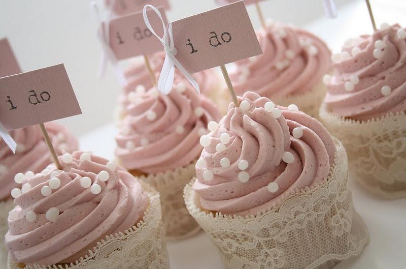 Des cupcakes? Oui, je le veux! Des cupcakes? Oui, je le veux!
