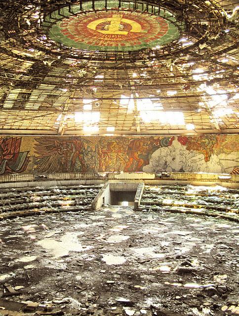 Buzludzha, relique de la Bulgarie communiste