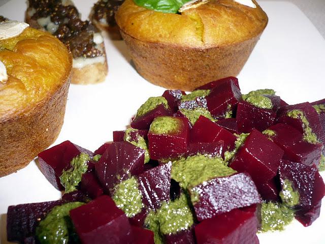 La semaine des cucurbitacées - les muffins au potiron et noisettes croquantes au coeur de mozzarella La semaine des cucurbitacées - les muffins au potiron et noisettes croquantes au coeur de mozzarella