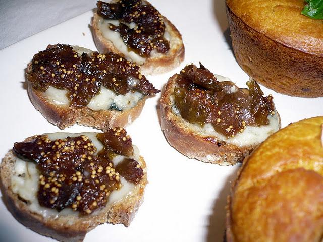 La semaine des cucurbitacées - les muffins au potiron et noisettes croquantes au coeur de mozzarella La semaine des cucurbitacées - les muffins au potiron et noisettes croquantes au coeur de mozzarella