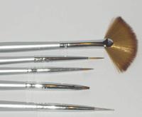 Ma première commande Nail Art kit_pinceau_nail_art_gris_med