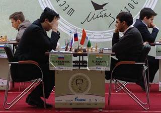 Echecs à Moscou : Viswanathan Anand (2811) 1/2 Vladimir Kramnik (2800) © site officiel