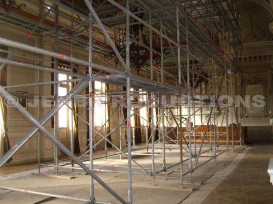 Réfection de la salle des mariages à la mairie de Noisy-le-Sec - novembre 2011|© JENB PRODUCTIONS Et encore un problème de main courante à la mairie de Noisy-le-Sec : Et si nous prenions un peu de hauteur ?