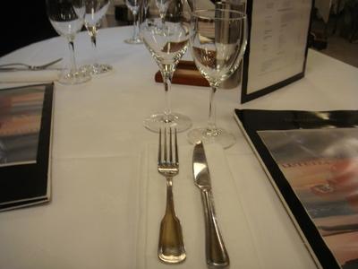 20100129 brasserie lutecia 0 table (ChrisoScope) 20100129 brasserie lutecia 0 table Brasserie du Lutetia : pas pour moi (ChrisoScope)