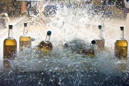 Rhum Express : 3 posters + 17 vidéos + 62 photos rhum-express