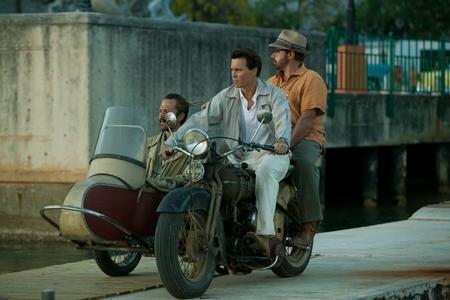 Rhum Express : 3 posters + 17 vidéos + 62 photos rhum-express