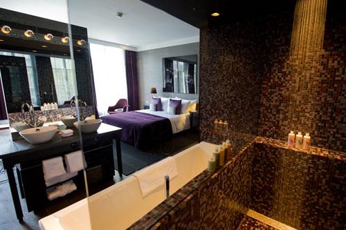 Exceptional-Room-hotel-Canal-House-Hoosta-magazine-paris-blog