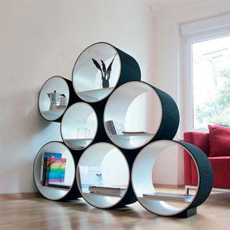 La forme d’une bibliothèque http://freshome.com/2007/09/04/flexitube-modular-shelving-by-doris-kisskalt/