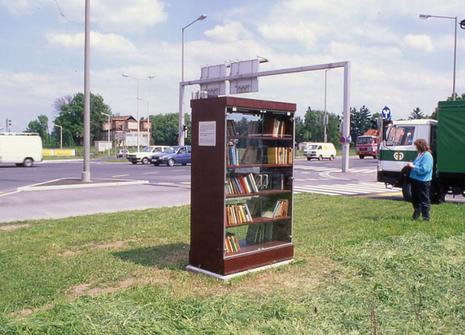La forme d’une bibliothèque 105777734525.jpg