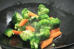 Brocoli & carottes au wok