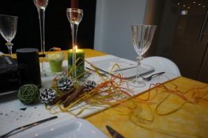 décor de table entre l’automne et noël (pour une raclette party)