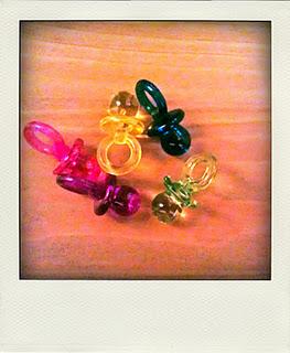 Broches, Bidules & Boutons Broches, Bidules & Boutons