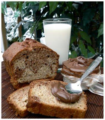 Pain aux bananes et chocolat et sa tartinade choco-noisettes Pain aux bananes et chocolat et sa tartinade choco-noisettes
