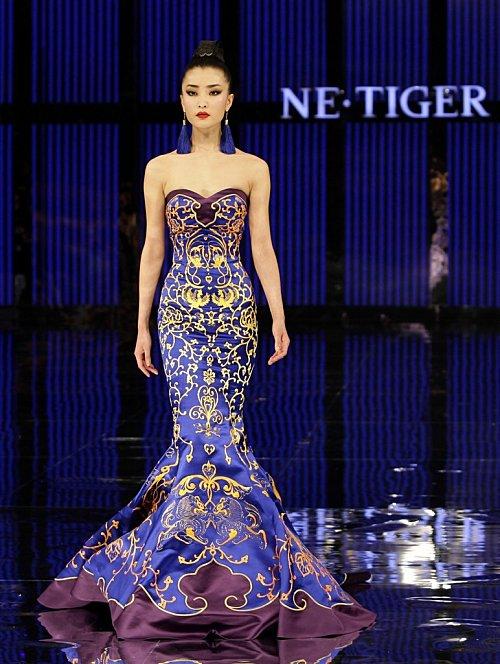 Haute Couture: NE.TIGER 2012 à la Fashion Week de Chine. 181605-china-fashion-week.jpg