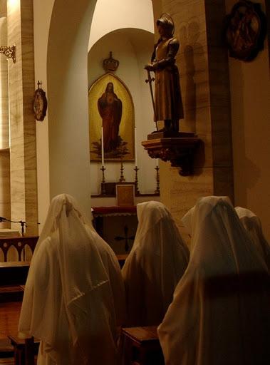 Soeurs de clôture