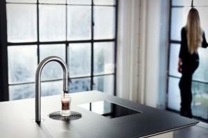 Une machine à café design contrôlée par un iPhone