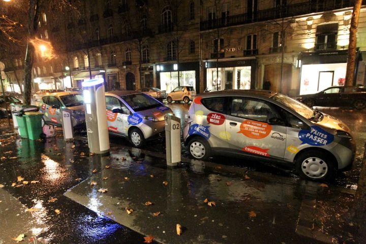 autolib-le-parisien Top départ pour la flotte Autolib' - Le Parisien - JEAN-BAPTISTE QUENTIN
