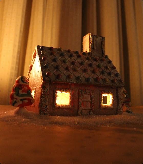 Gingerbread House Gingerbread House