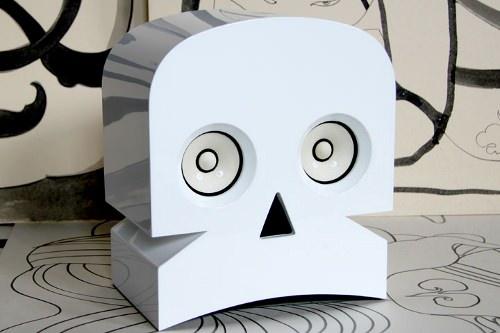 MinuSkull enceinte amplifiée par KUNTZEL DEYGAS design MinuSkull enceinte amplifiée par KUNTZEL DEYGAS design