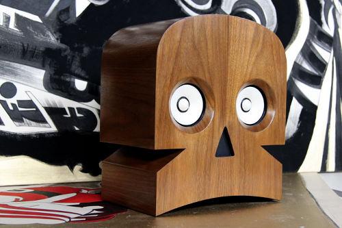 MinuSkull enceinte amplifiée par KUNTZEL DEYGAS design MinuSkull enceinte amplifiée par KUNTZEL DEYGAS design