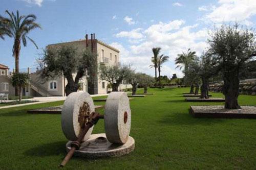 jardin-hotel-Donna-Carmela-italie-blog-hoosta-magazine-paris jardin-hotel-Donna-Carmela-italie-blog-hoosta-magazine-paris