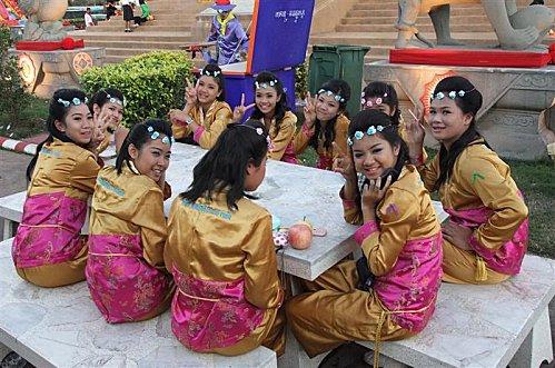 Udonthani, Festival Thung Si Muang. Photos en vrac. 2011-12-01 05-24-05 - DSCF0671 (Medium)