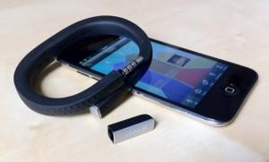 Le bracelet Up l’accessoire « in » pour iPhone Le bracelet Up l’accessoire « in » pour iPhone