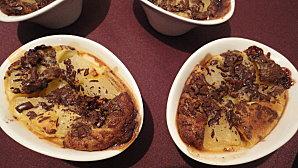 Clafoutis aux poires et 2 chocolats DSC00941
