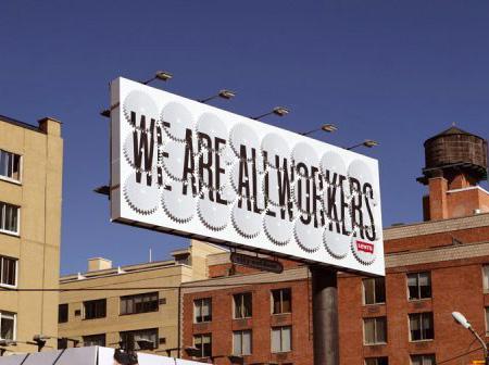 Panneau d’affichage Levi’s © Stefan Sagmeister “Another exhibit about promotion and sales material”, une exposition consacrée au travail du graphiste Stefan Sagmeister