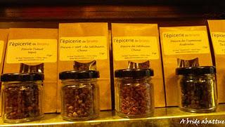 L'épicerie de Bruno, le grand spécialiste des poivres et des piments L'épicerie de Bruno, le grand spécialiste des poivres et des piments