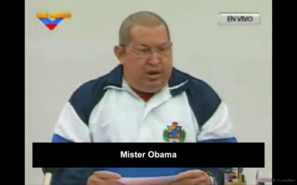 Hugo Chavez, avec maestria, habille Barack Obama pour l’hiver [vidéo]