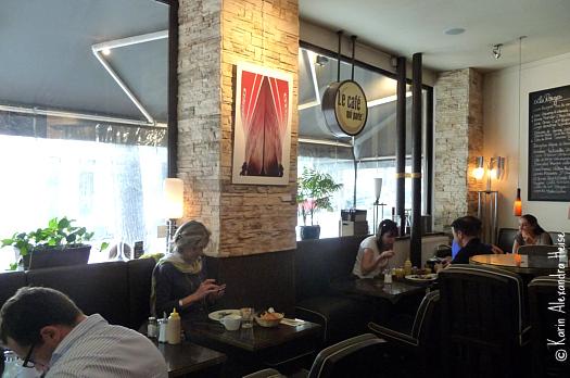 Au Café qui parle la parole est aux gourmets Au Café qui parle la parole est aux gourmets