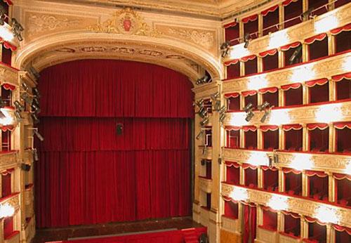 theatre <b></div>opera</b> rome