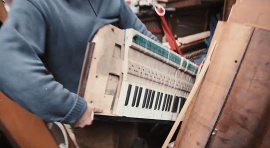 Documentaire - La Mer De Pianos