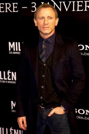 dapper_Daniel_Craig_attends_French_premiere_J1uCDpYtrdtl.jpg