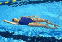 J'aime faire au moins un kilomètre de dos J'aime faire au moins un kilomètre de dos