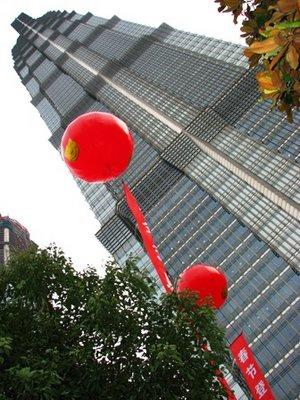 AU COEUR DES TENEBRES